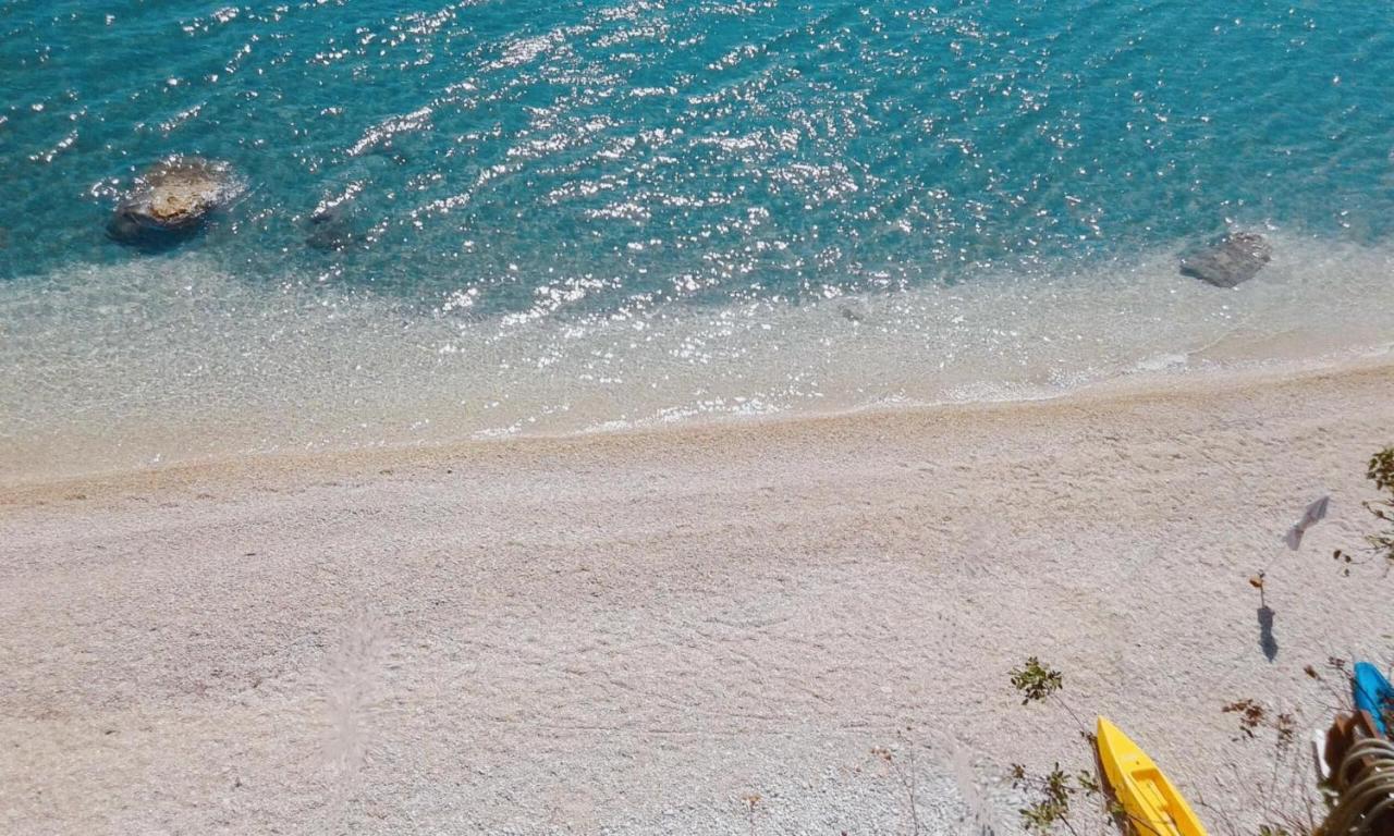 Muses Seaside Villas Parálion Ástros Kültér fotó